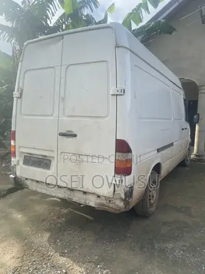 Mercedes-Benz Sprinter 2005 White