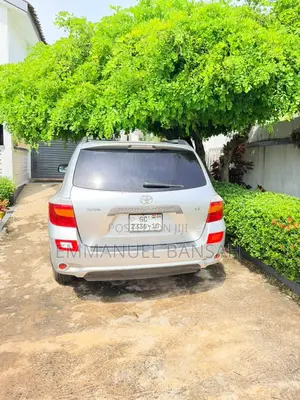 Toyota Highlander 2010 Silver