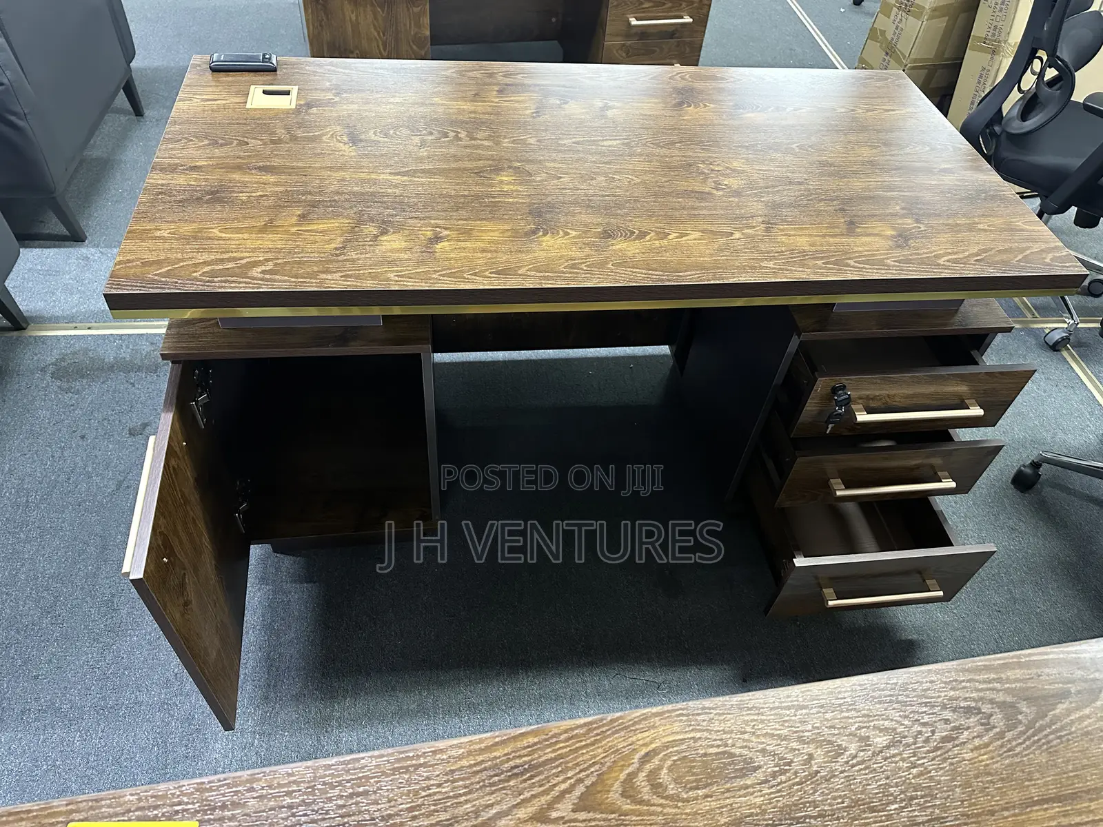 Office Table 1.4 (20-14g)