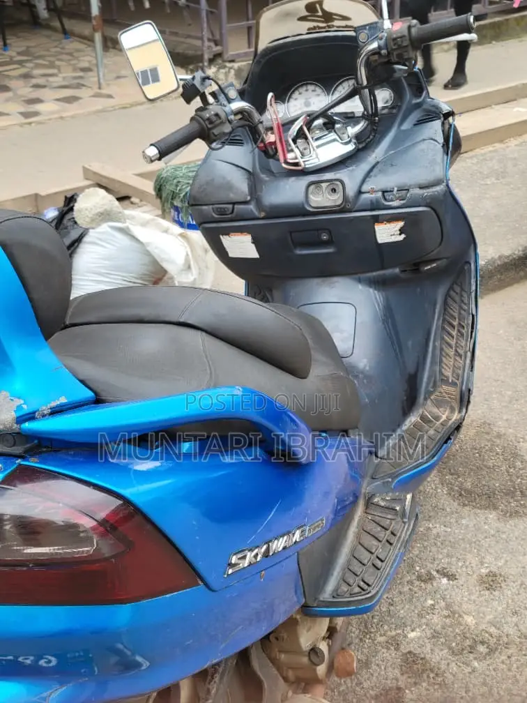 Suzuki Burgman 2006 Blue