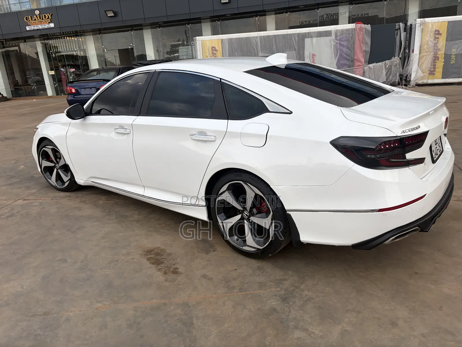 Honda Accord Touring 2018 White