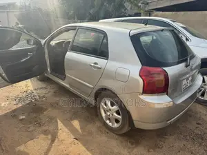 Toyota Corolla LE 2006 Gold