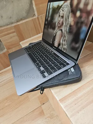 Laptop Apple MacBook Pro 2020 M1 8GB Apple M1 Pro SSD 256GB