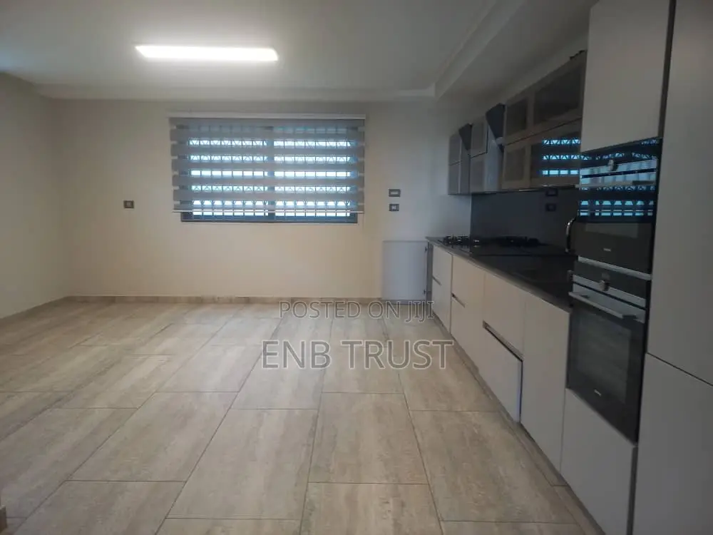 4bdrm Duplex in East Legon, Police Station for rent