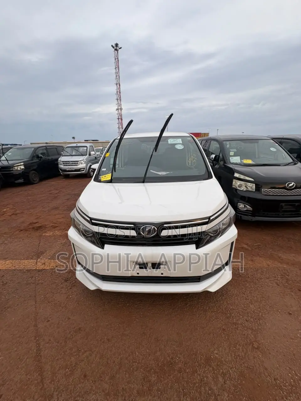 Toyota Voxy 2017 White