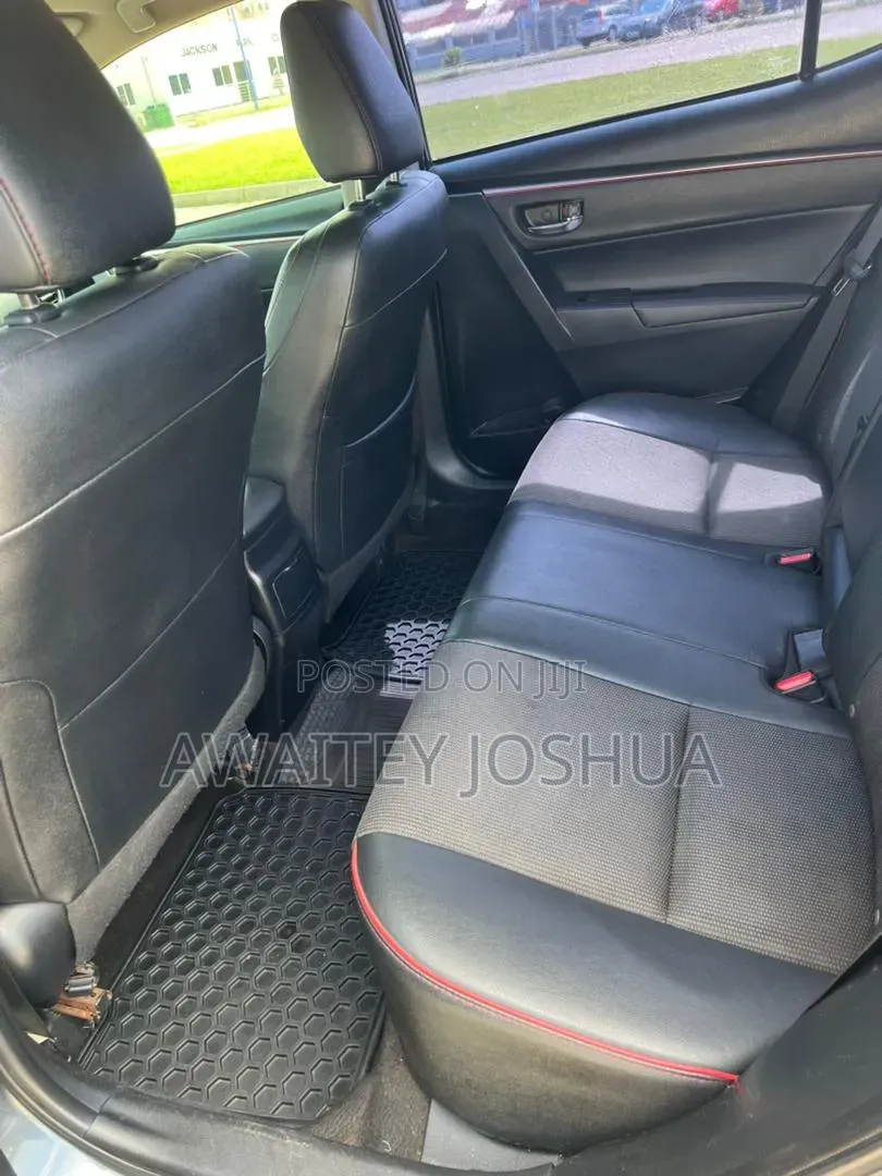 Toyota Corolla 2016 Green