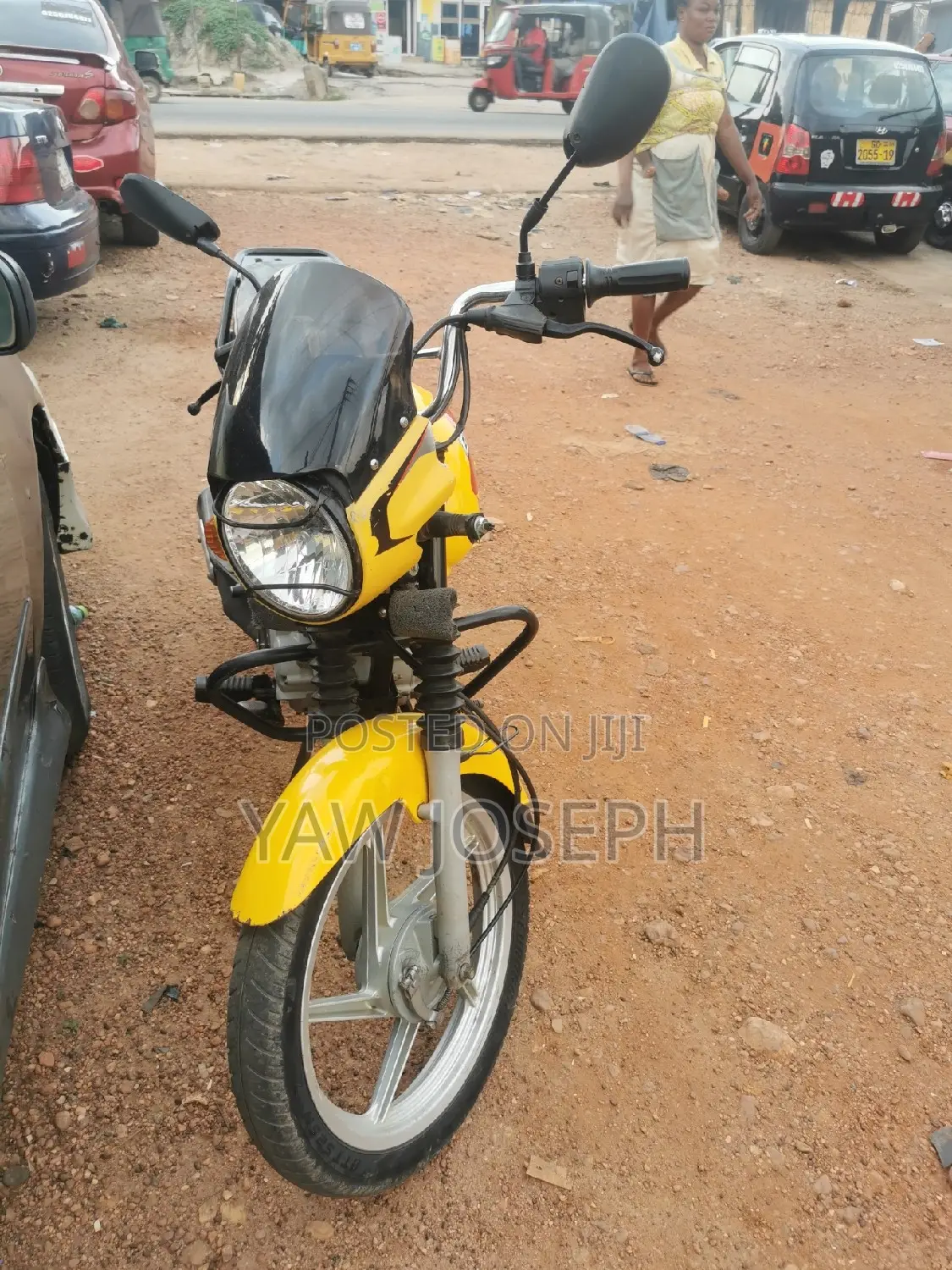 Bajaj Boxer 125 2025 Orange