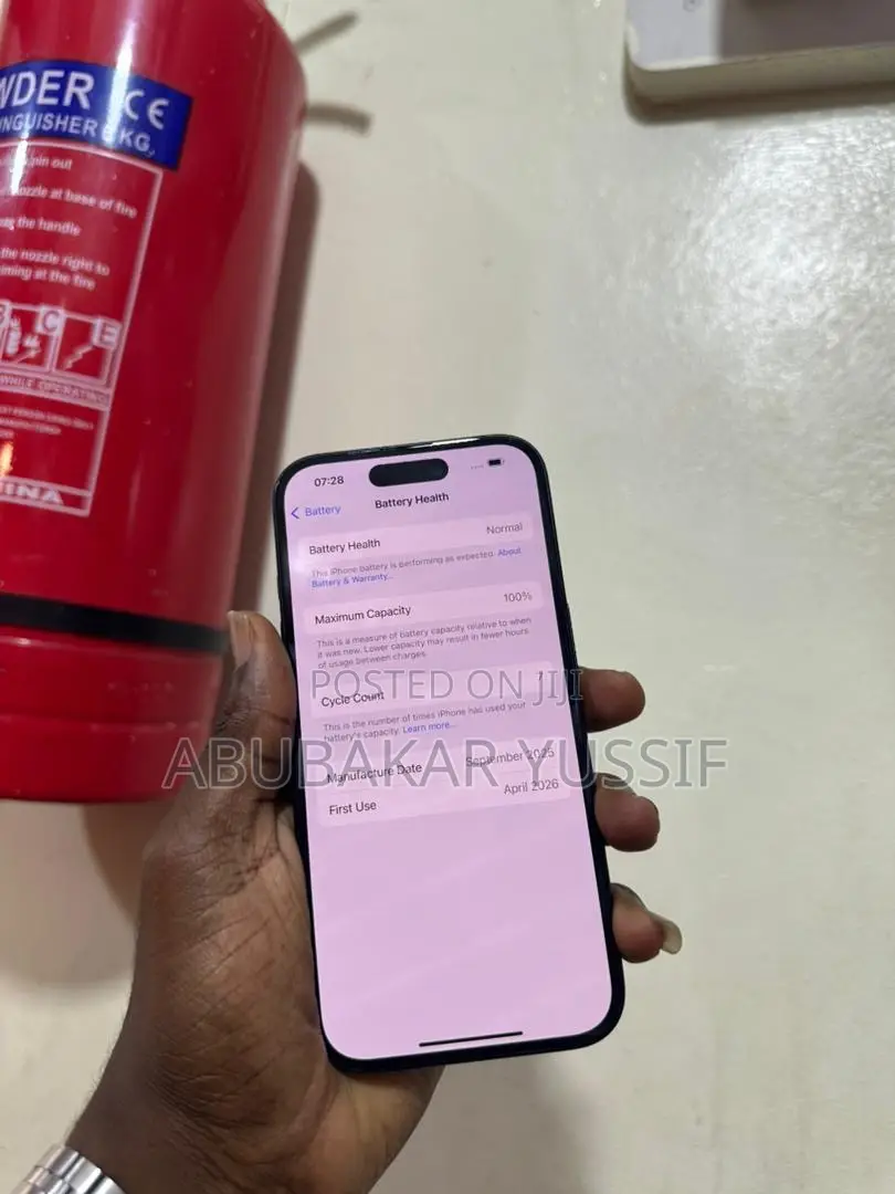 Apple iPhone 16 128 GB Gray