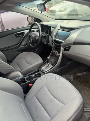 Hyundai Elantra GLS Sedan FWD (1.8L 4cyl 6A) 2013 Red