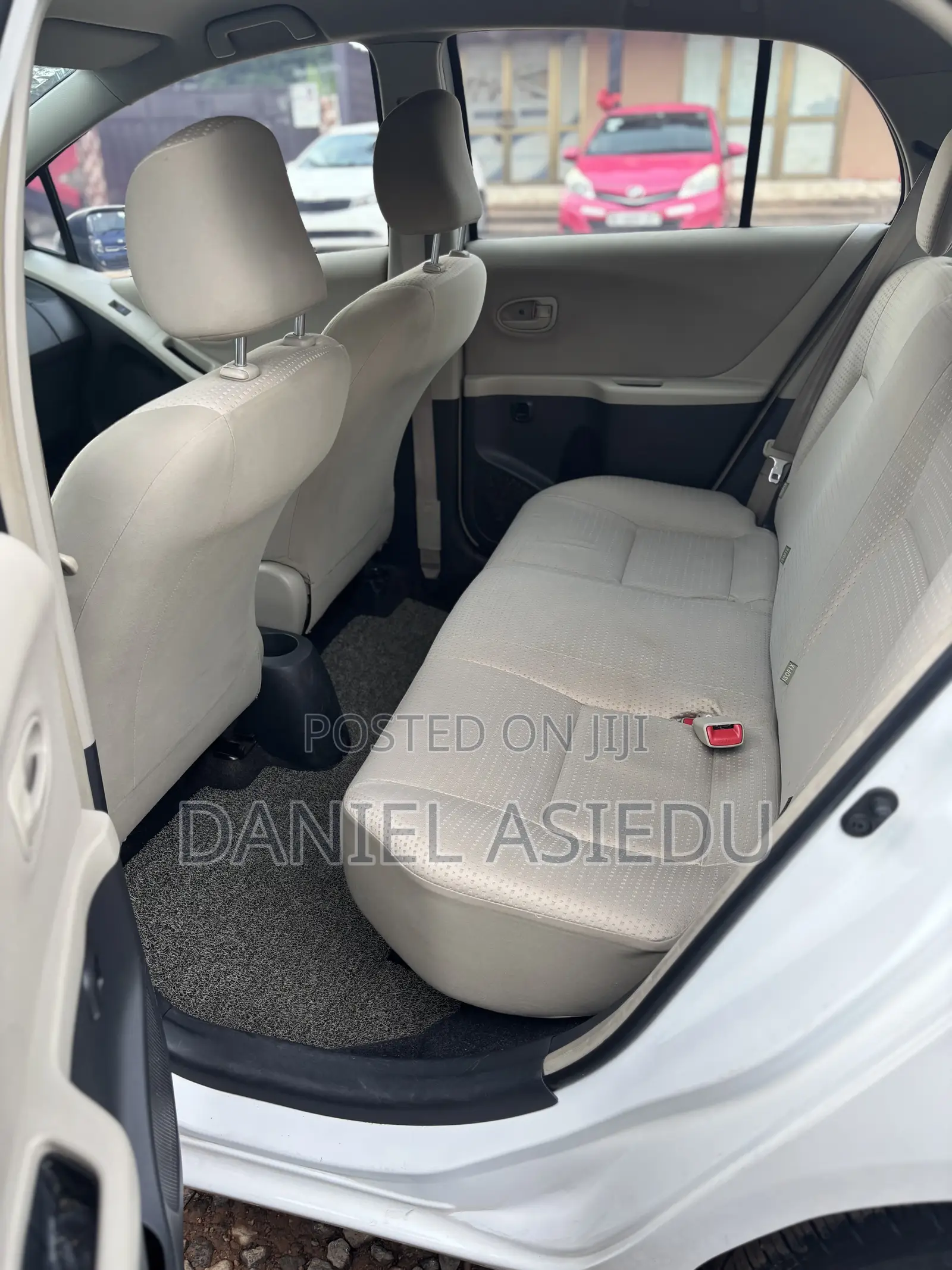 Toyota Yaris L Hatchback 5dr 2012 White