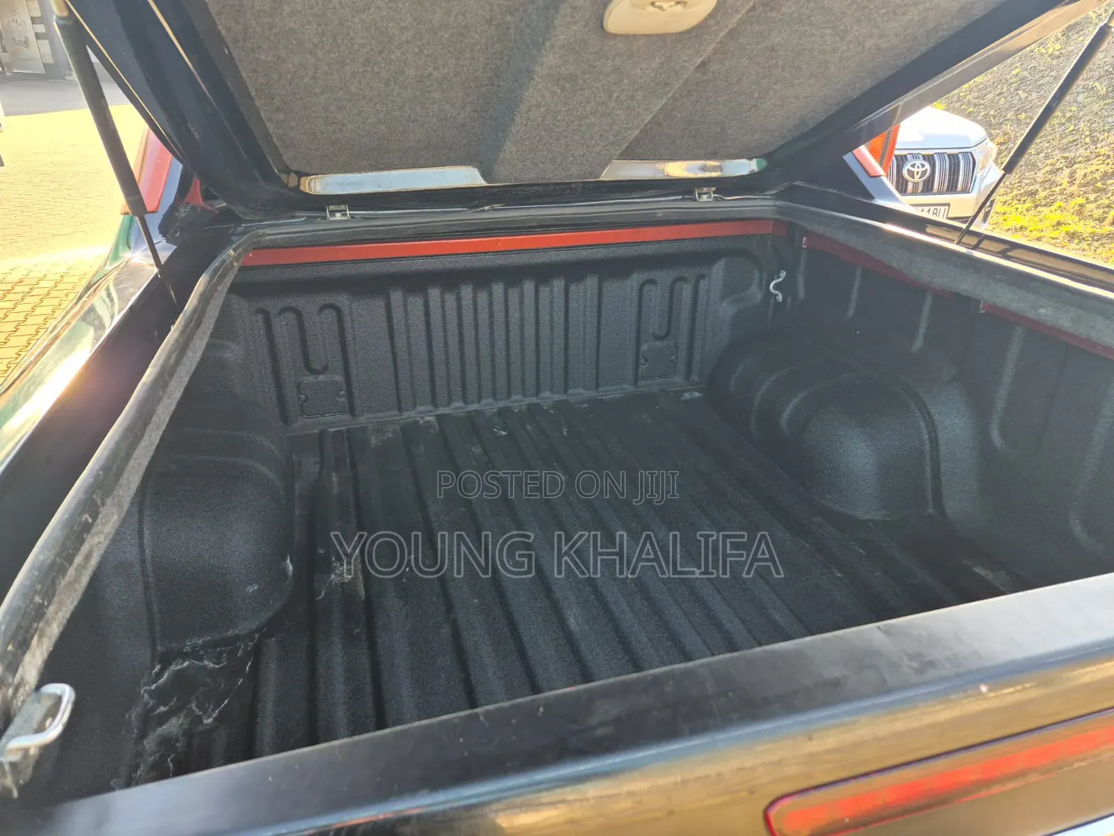 Toyota Hilux 2019 Orange