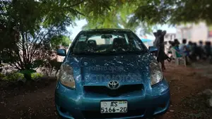 Toyota Yaris 2010 Blue