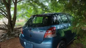 Toyota Yaris 2010 Blue