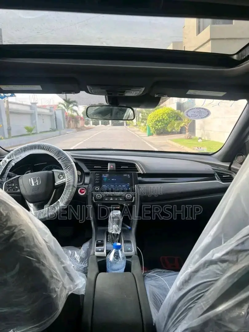 Honda Civic 2018 Silver
