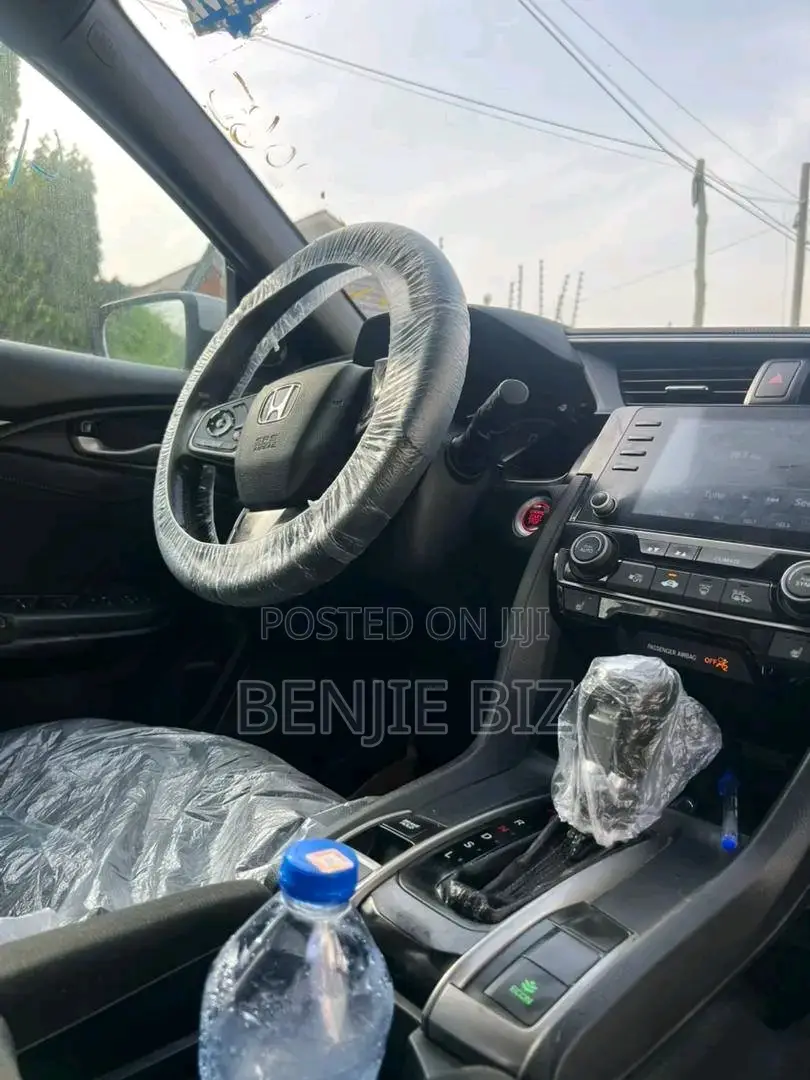 Honda Civic 2018 Silver