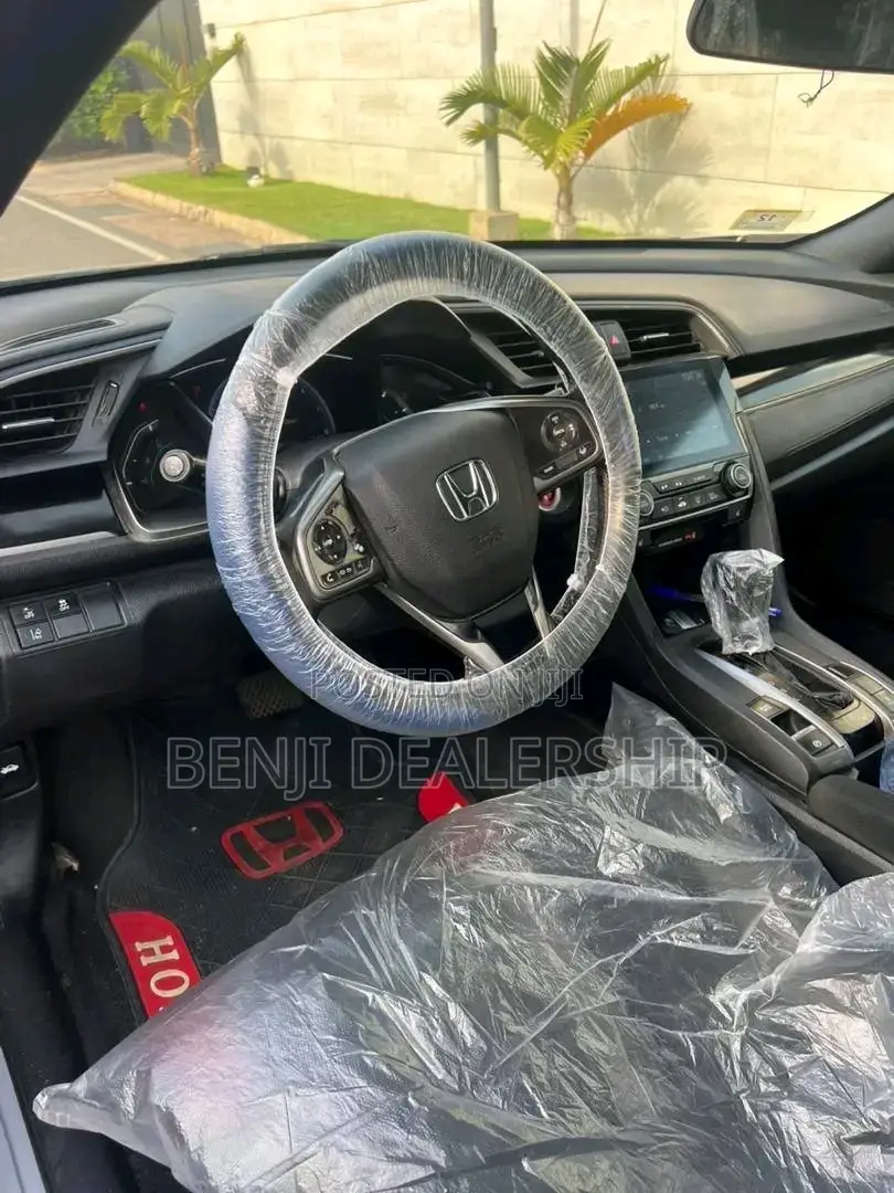 Honda Civic 2018 Silver