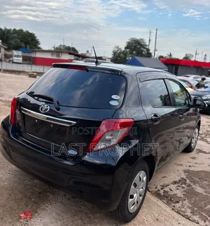 Toyota Vitz 2013 Black