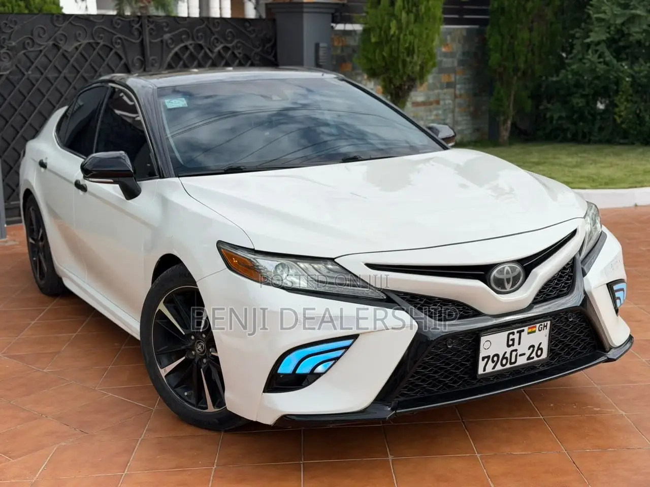 Toyota Camry 2018 White