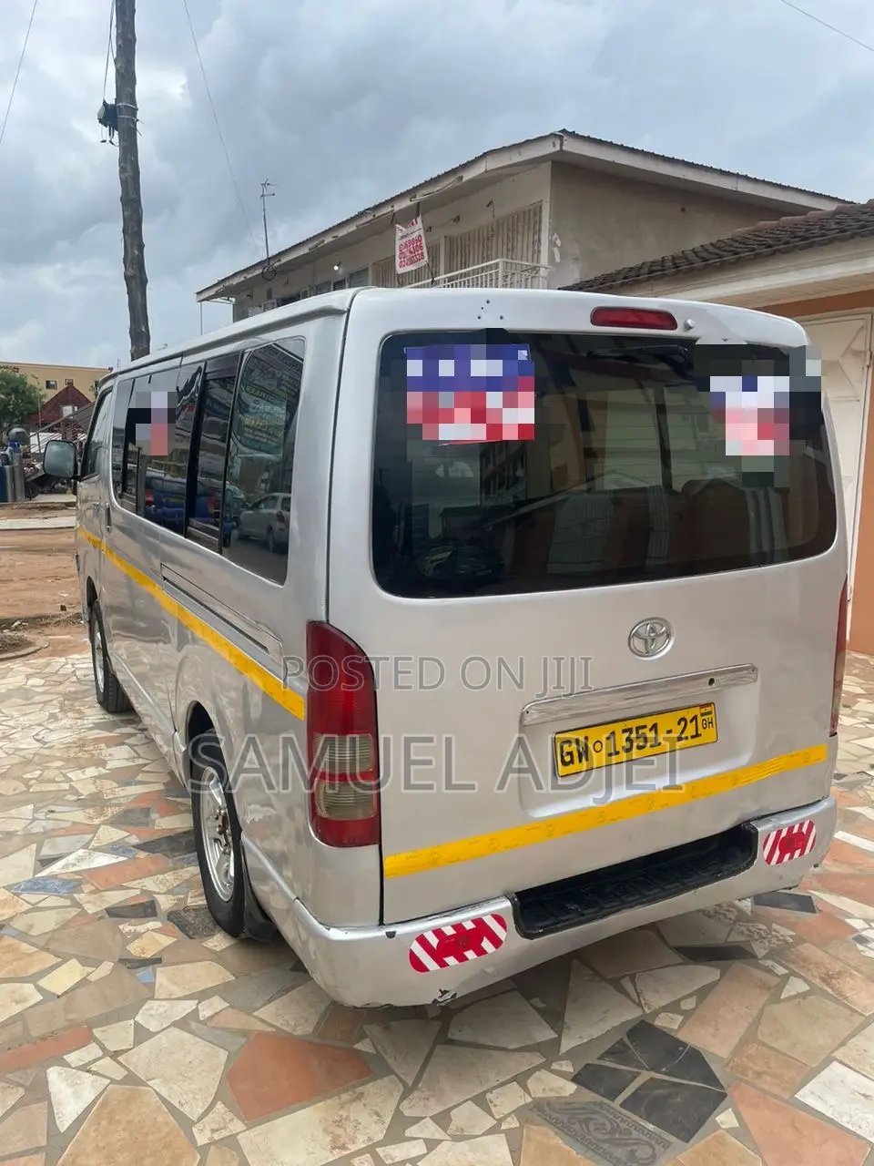 Toyota HiAce 2012 Silver