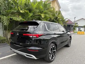 Mitsubishi Outlander 2024 Black