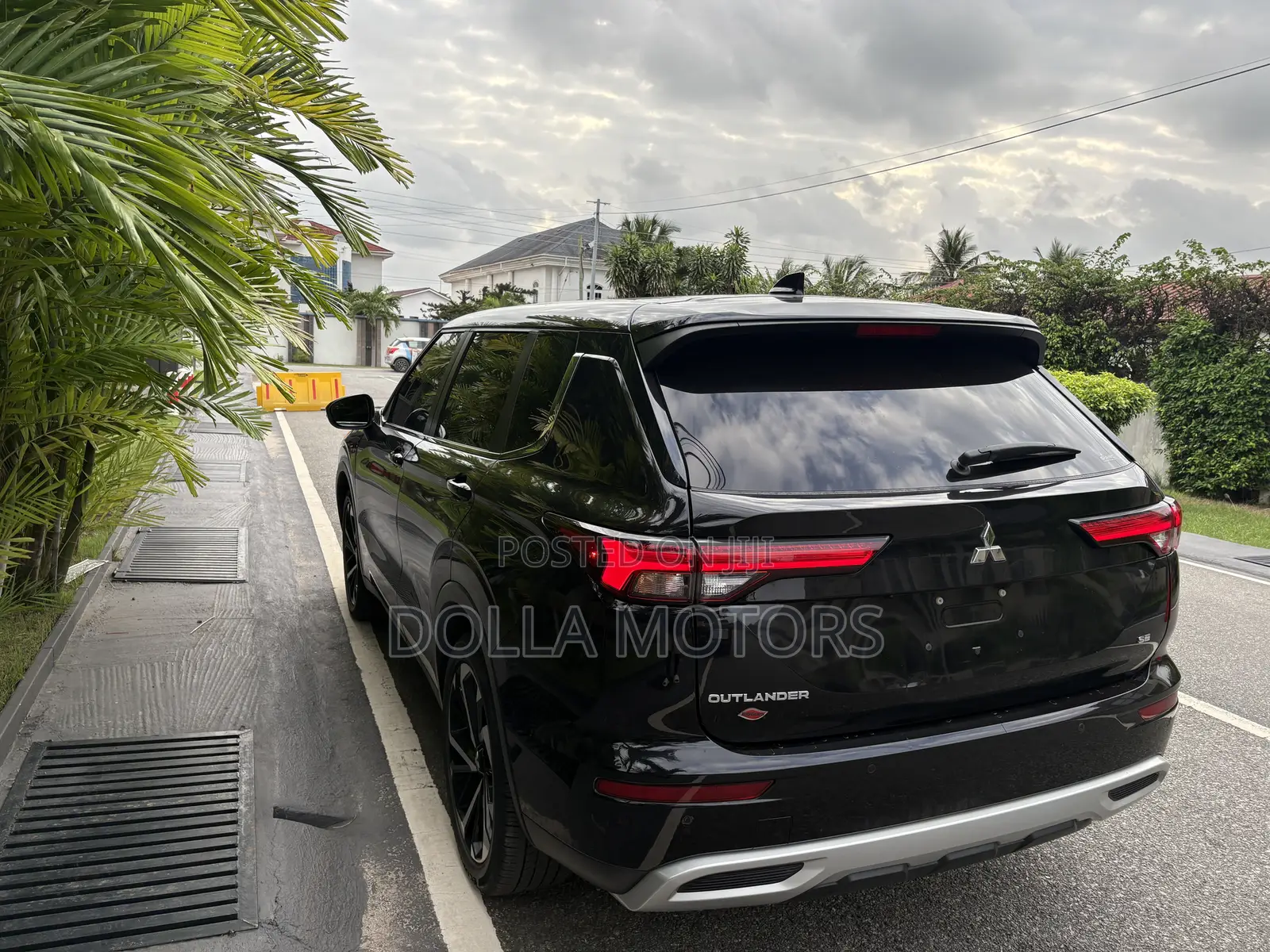 Mitsubishi Outlander 2024 Black