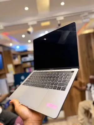 Laptop Apple MacBook Pro 2016 8GB Intel Core i5 SSD 256GB