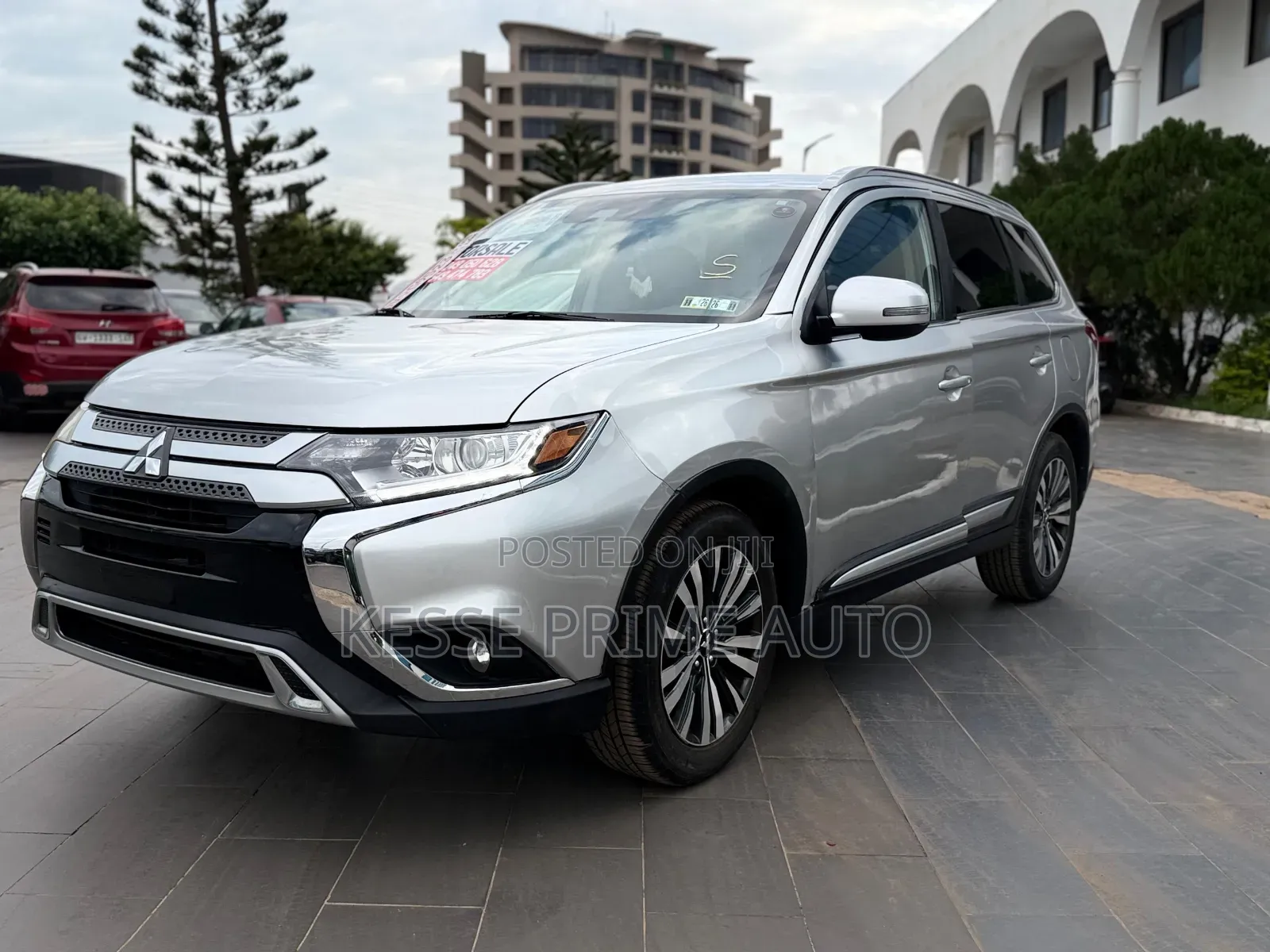 Mitsubishi Outlander SEL FWD 2020 Silver