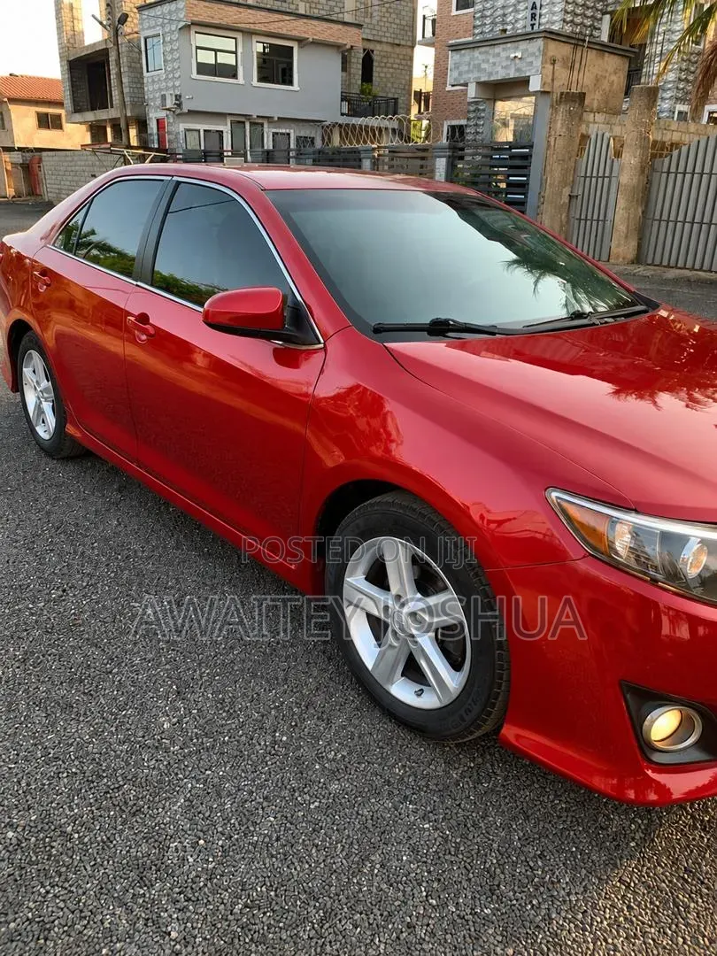 Toyota Camry 2014 Red
