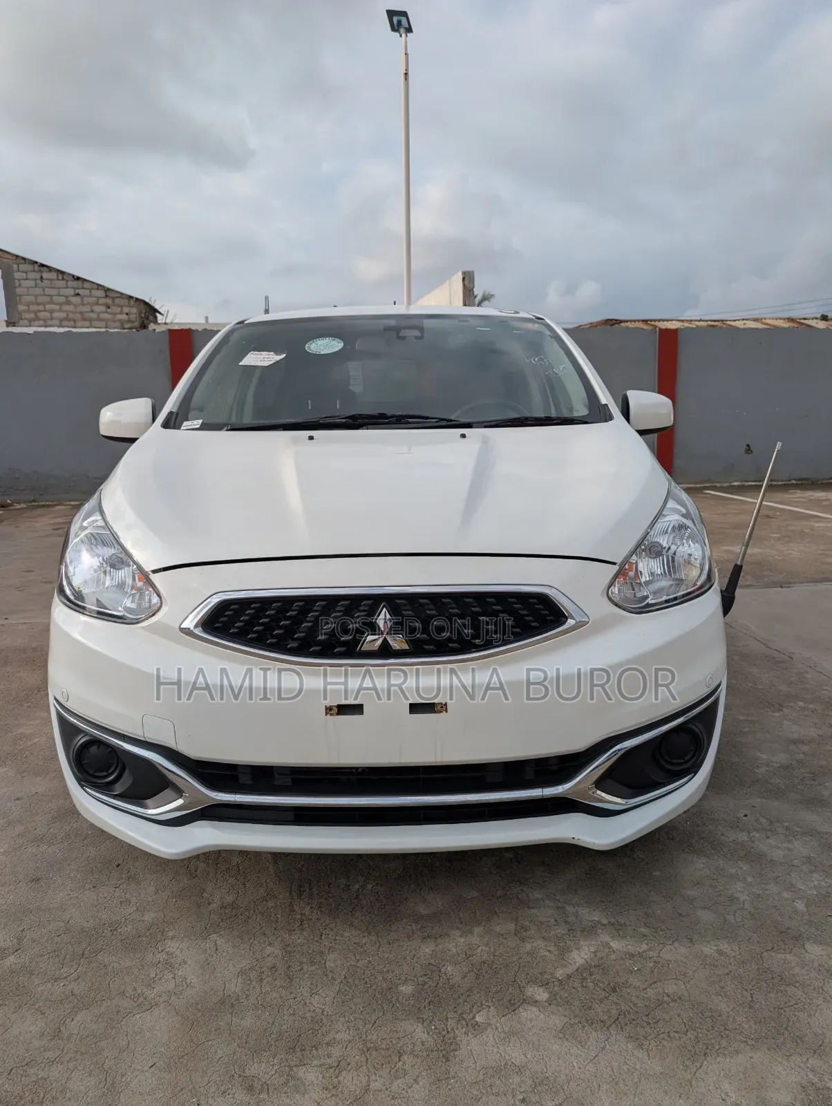 Mitsubishi Mirage ES 2017 Pearl