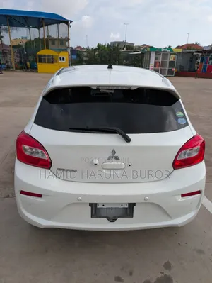 Mitsubishi Mirage ES 2017 Pearl