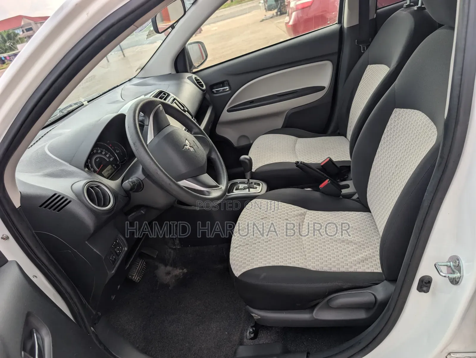 Mitsubishi Mirage ES 2017 Pearl