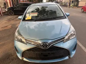 Toyota Yaris 2015 Blue