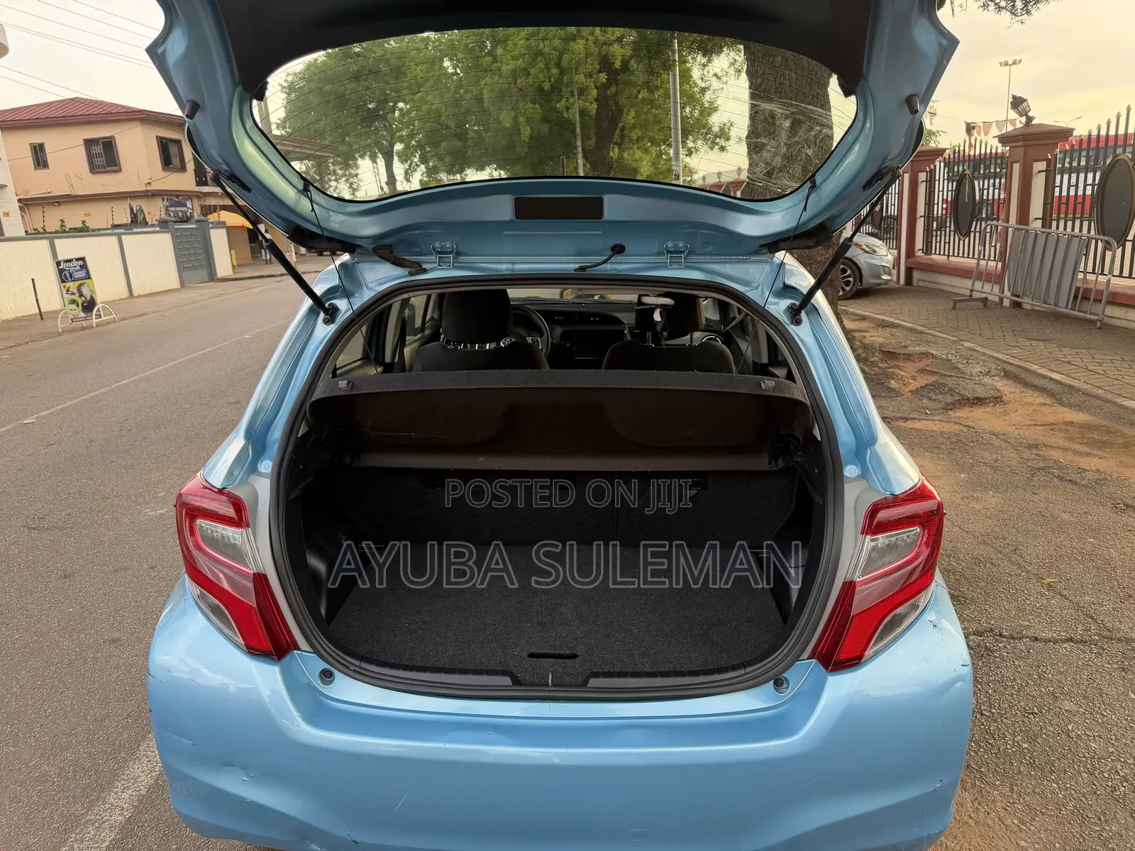 Toyota Yaris 2015 Blue