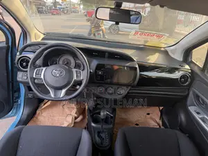 Toyota Yaris 2015 Blue