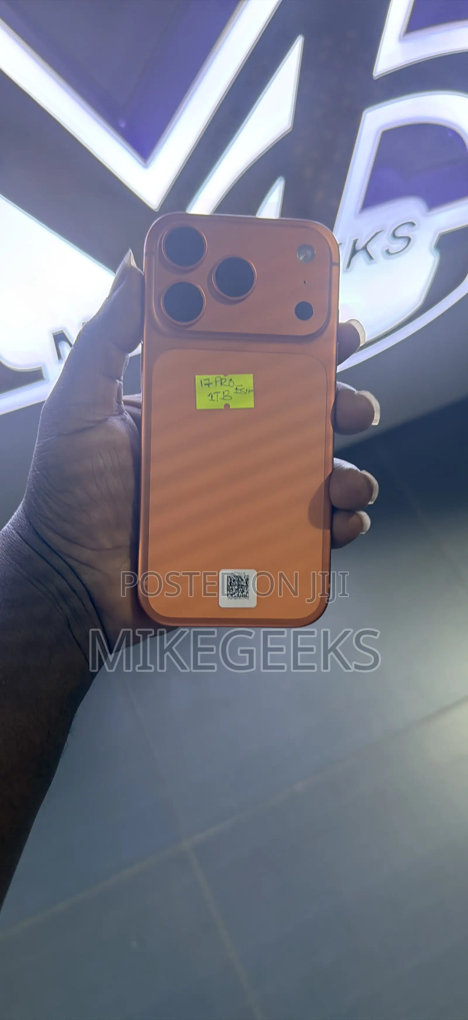 New Apple iPhone 17 Pro 1 TB Orange