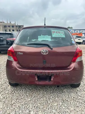 Toyota Vitz 2010 Brown