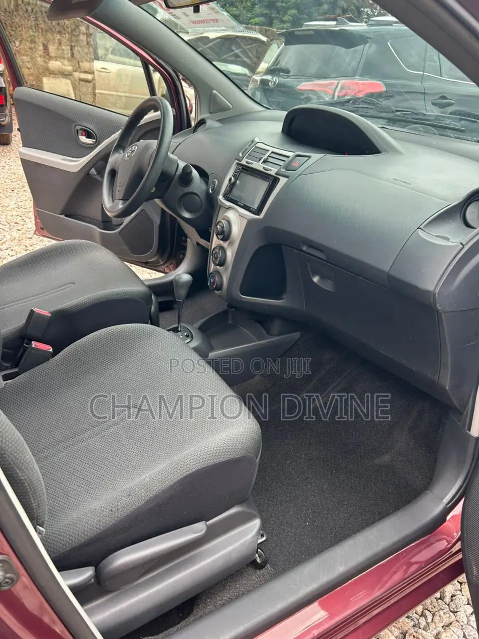 Toyota Vitz 2010 Brown