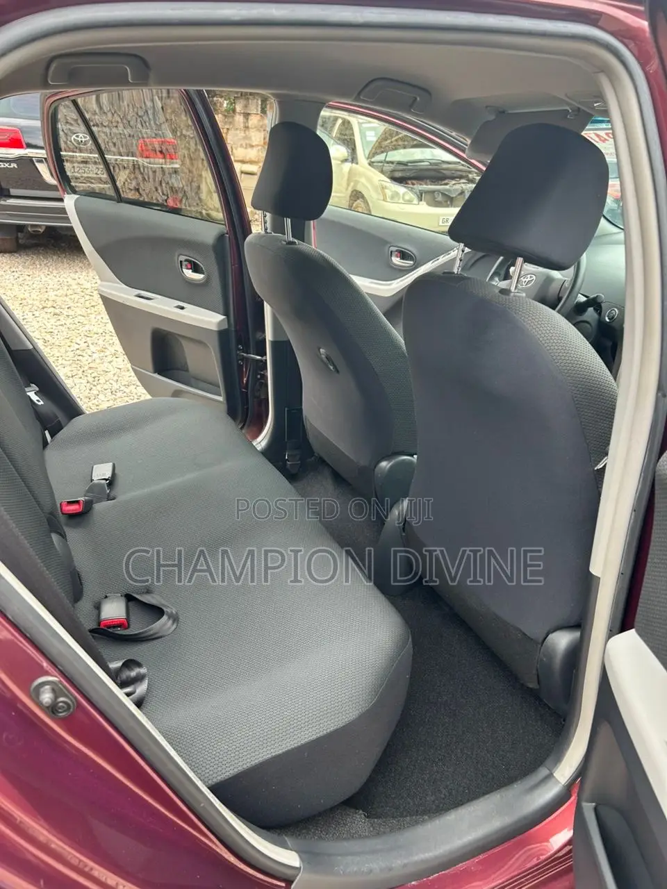 Toyota Vitz 2010 Brown