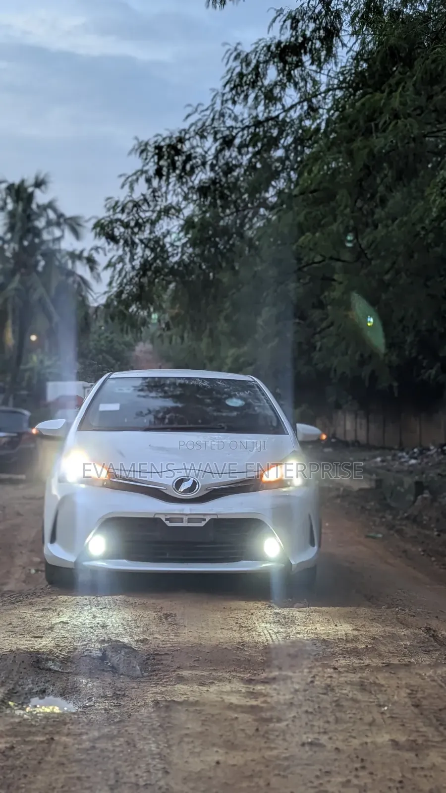 Toyota Vitz 1.3 FWD 3dr 2015 White