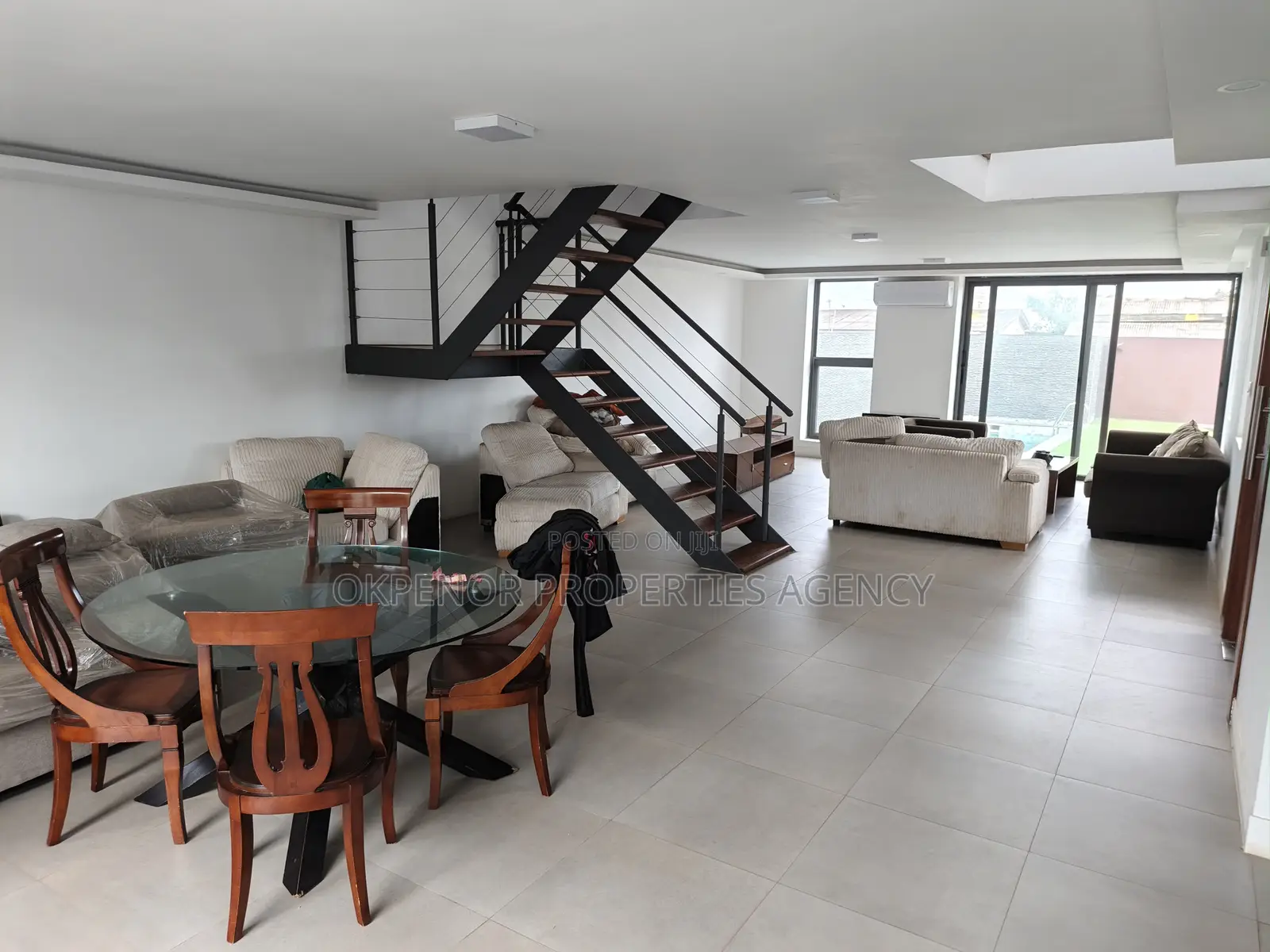 Furnished 3bdrm Duplex in South La, Accra Metropolitan for sale