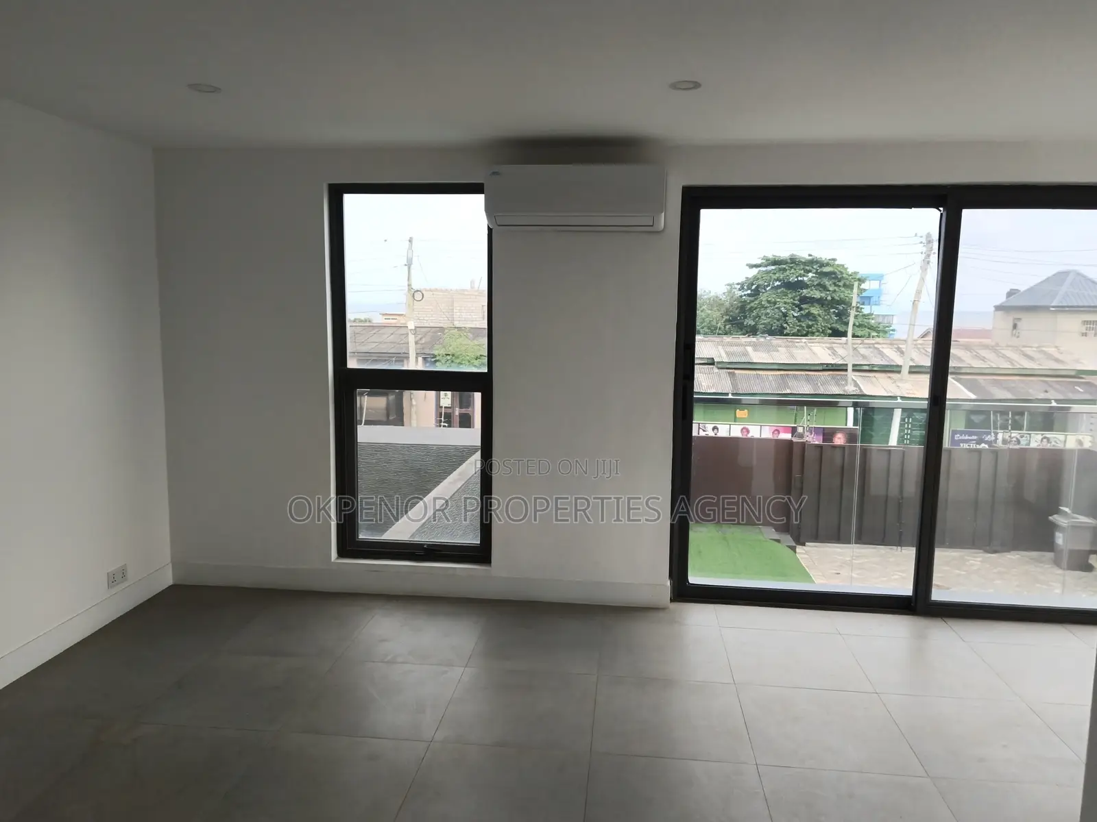Furnished 3bdrm Duplex in South La, Accra Metropolitan for sale