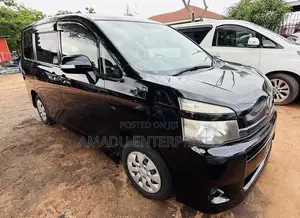 Toyota Voxy 2011 Black