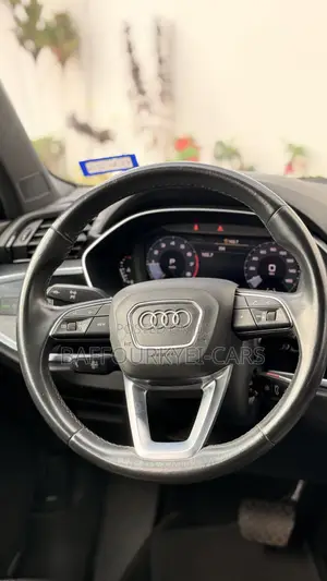Audi Q3 2021 Black