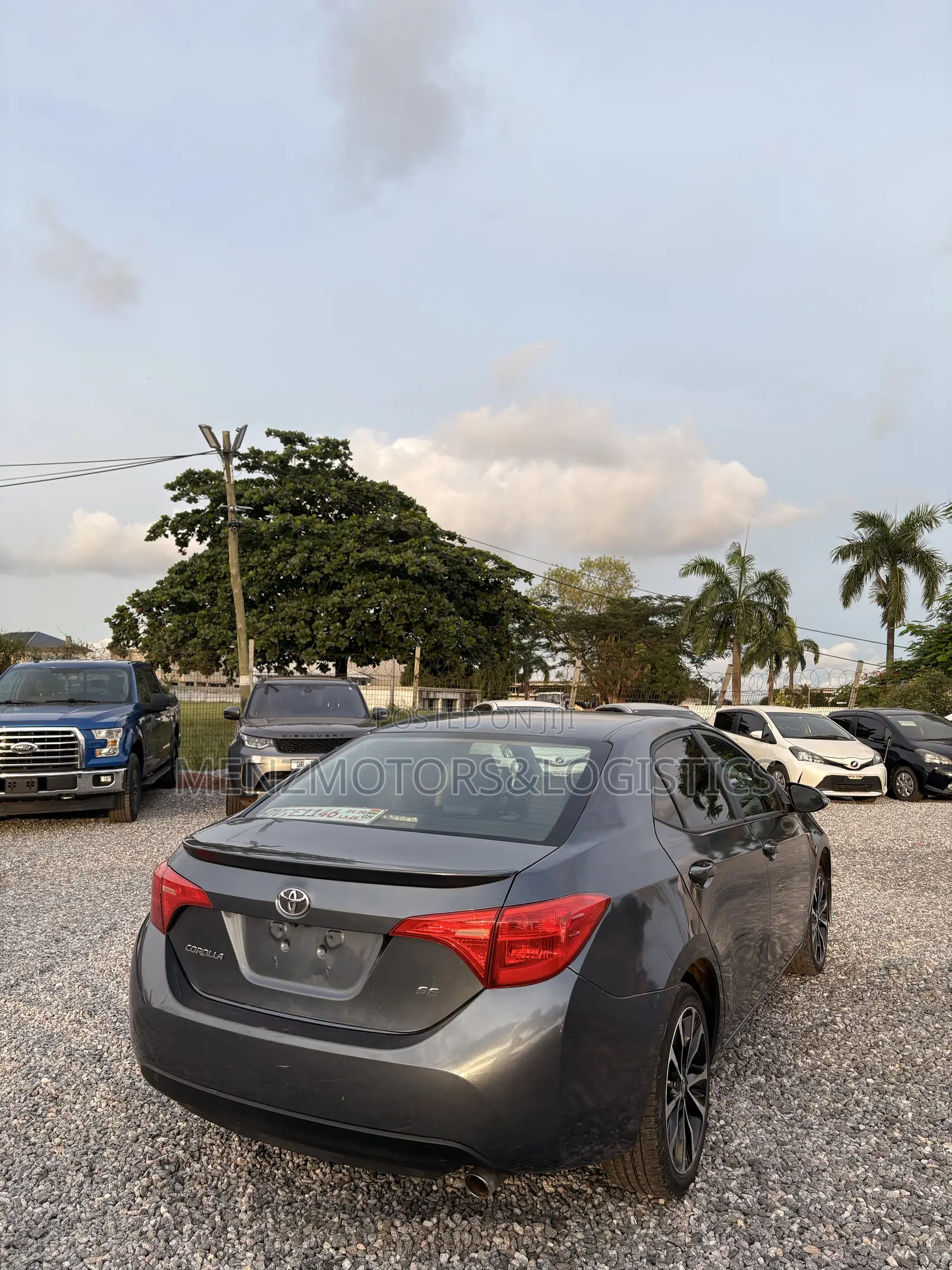 Toyota Corolla SE (1.8L 4cyl 2A) 2019 Gray
