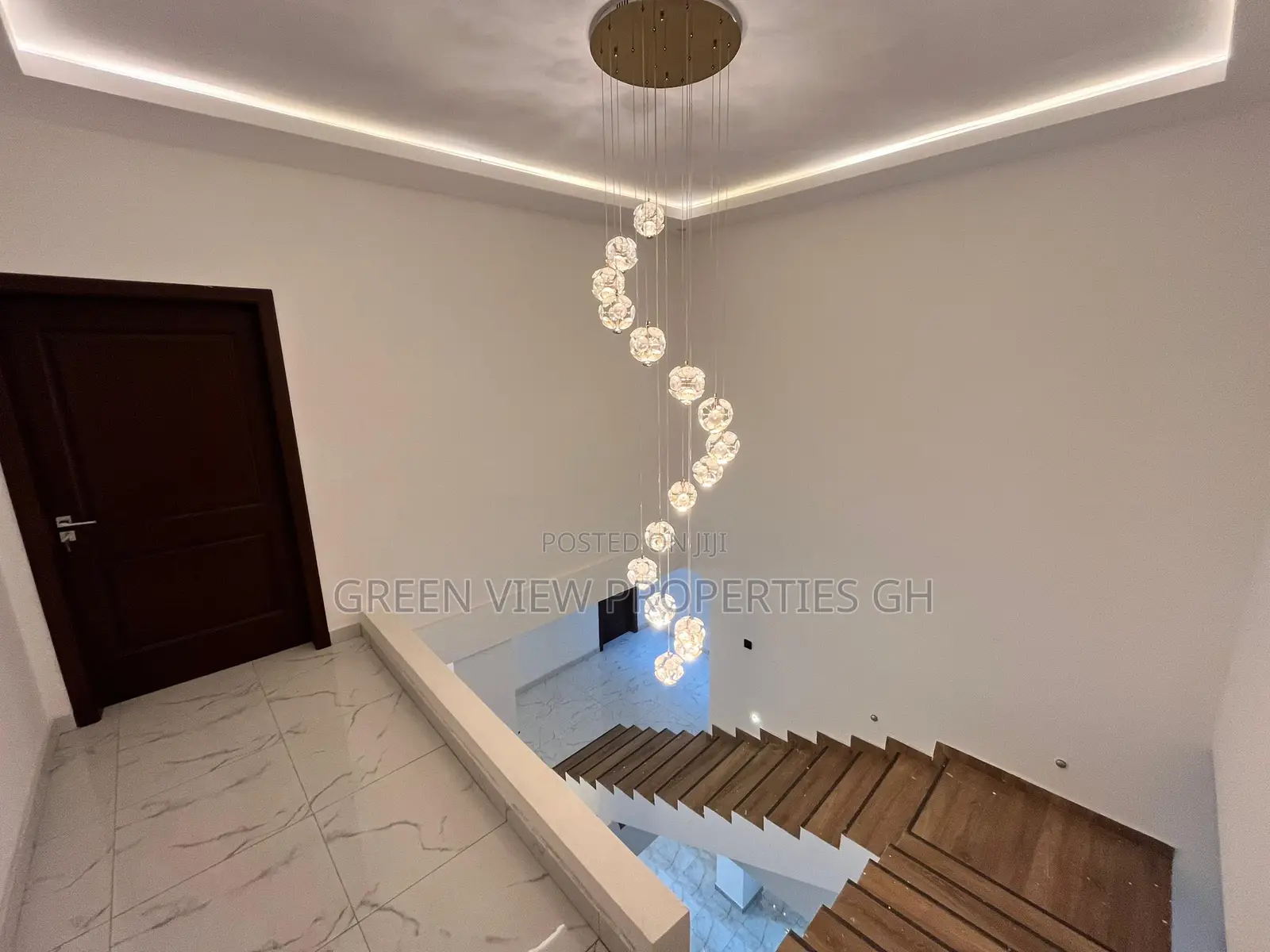 4bdrm Duplex in East Legon for sale