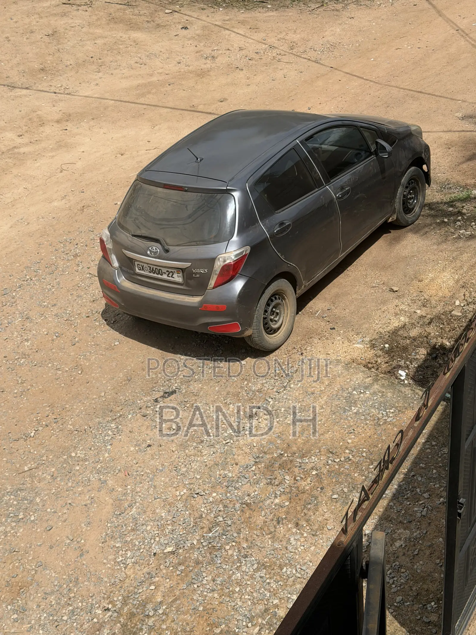 Toyota Yaris L Hatchback 5dr 2012 Gray