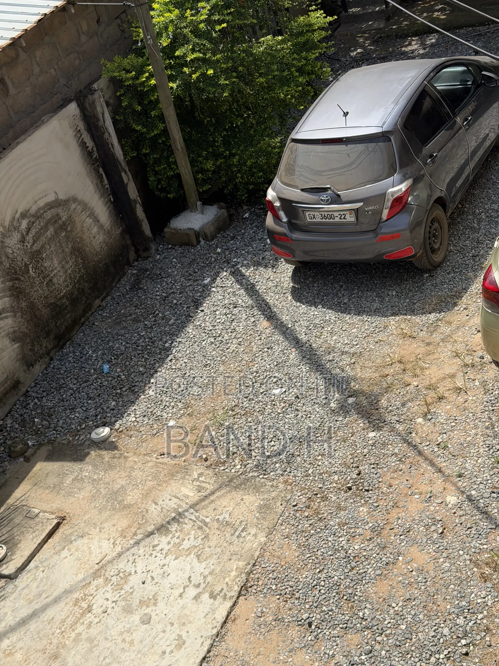 Toyota Yaris L Hatchback 5dr 2012 Gray