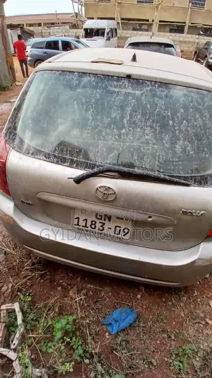 Toyota Corolla LE 2006 Gold