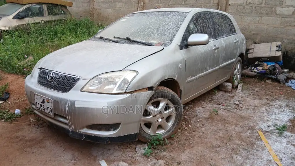 Toyota Corolla LE 2006 Gold