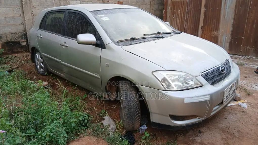 Toyota Corolla LE 2006 Gold